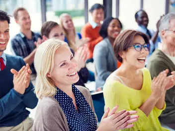 Kurse für Unternehmen und Mitarbeitende