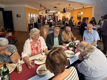 Geschmückte Kantine für die Gäste