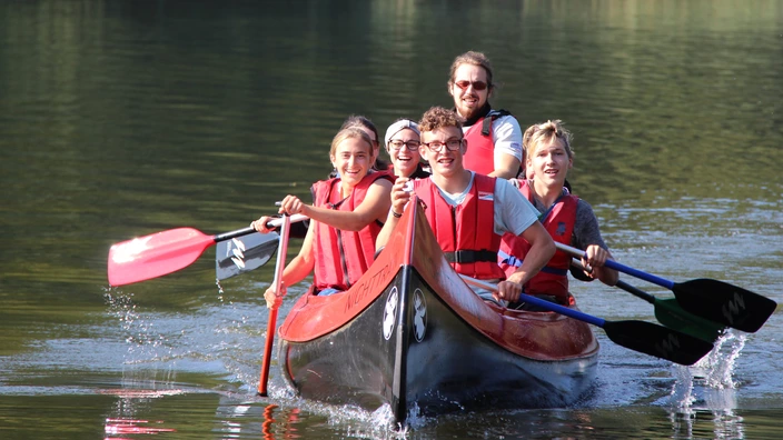 CJD Homburg - Erlebnispädagik: Kanufahrt auf dem Gelterswoog