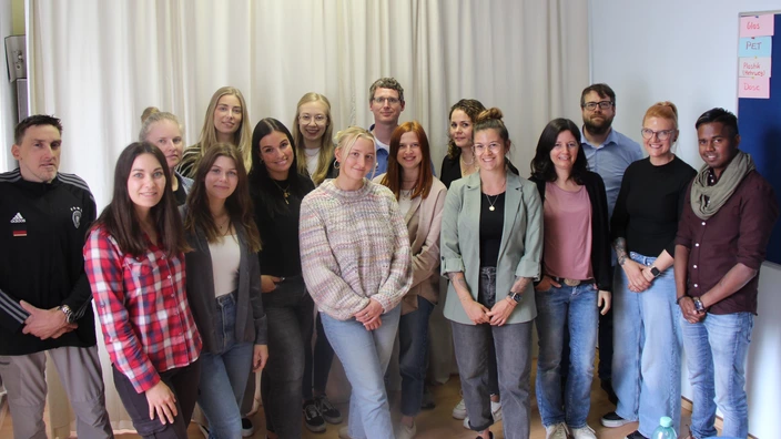 Ein engagiertes Team aus Fachkräften arbeitet mit Kindern und Jugendlichen aus Saarlouis