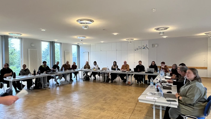 Etwa 20 Führungskräfte des CJD Saarland trafen sich zur gemeinsamen Führungswerkstatt