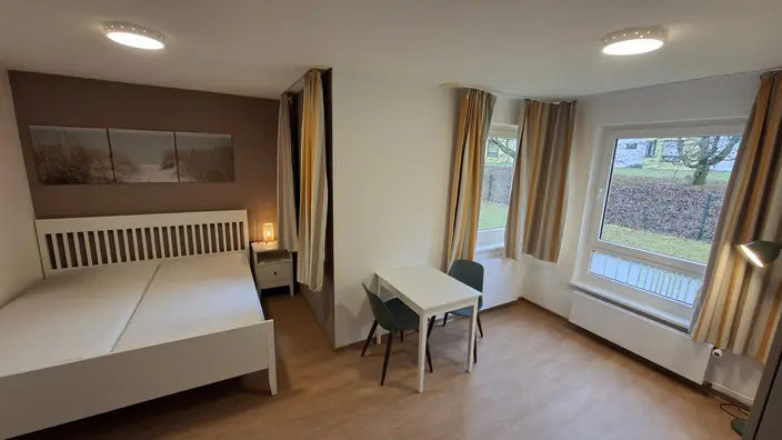 Gemeinsame Renovierung im Mutter-Kindbereich