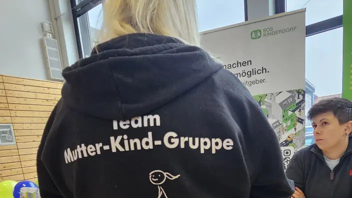 Mitarbeiterin aus dem Team der Mutter-Kind-Gruppe