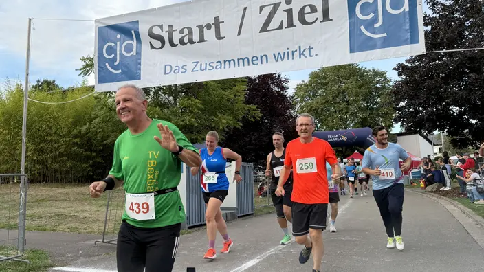 Start und Ziel beim Fohlenhoflauf